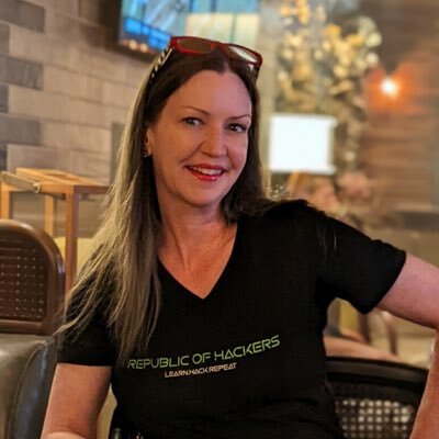 Leeloo_1313@infosec.exchange